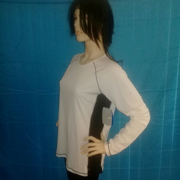 ALO T - SHIRT LONG SLEEVES WHITE COLOR. - Picture 4 of 8